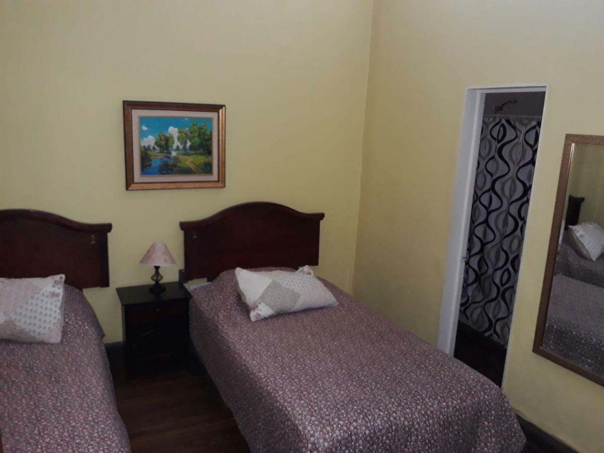 Hostal Residencial Praga *